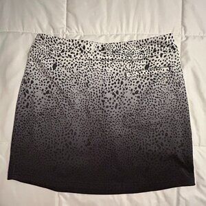 Pebble Beach Dry Luxe Performance Women’s Black/White Golf Skort Size Small